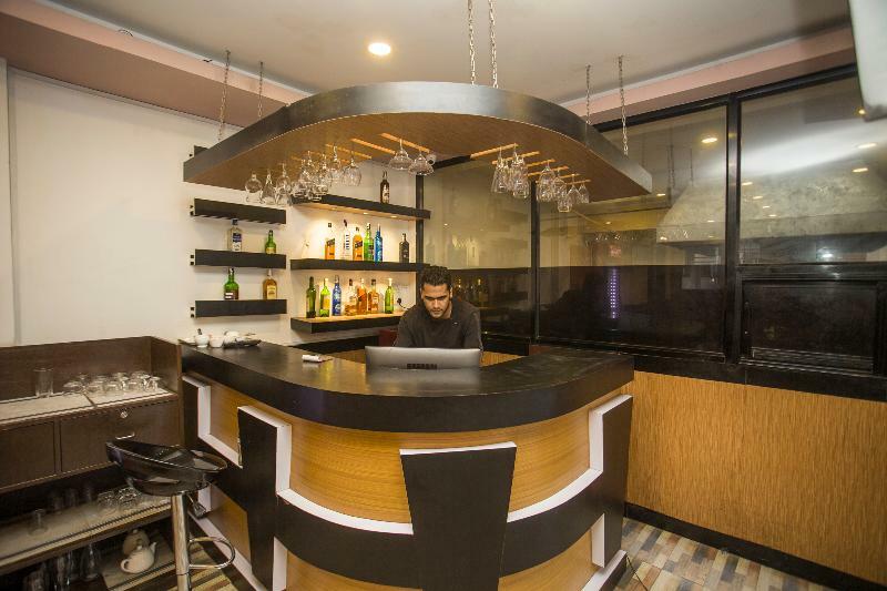 Oyo 11474 Gangaur Regency Boutique Hotel Kathmandu Buitenkant foto